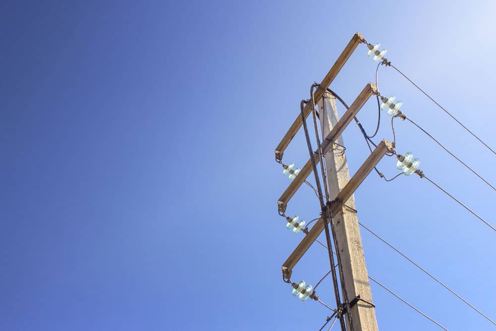 High-voltage wires